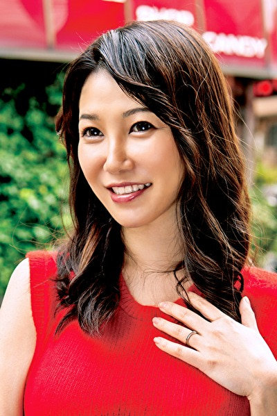 ひかるさん 40歳 Eカップ公務員奥さま 【セレブ奥さま】